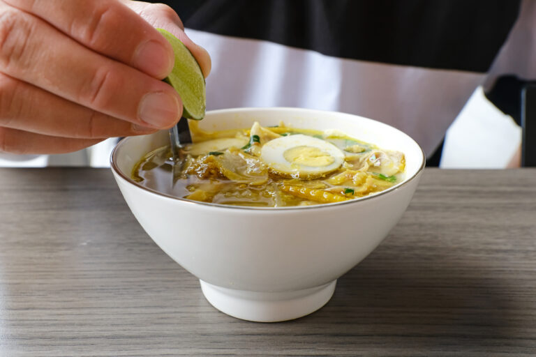 Solusi Produksi Bumbu Soto Skala Besar yang Stabil dan Legal